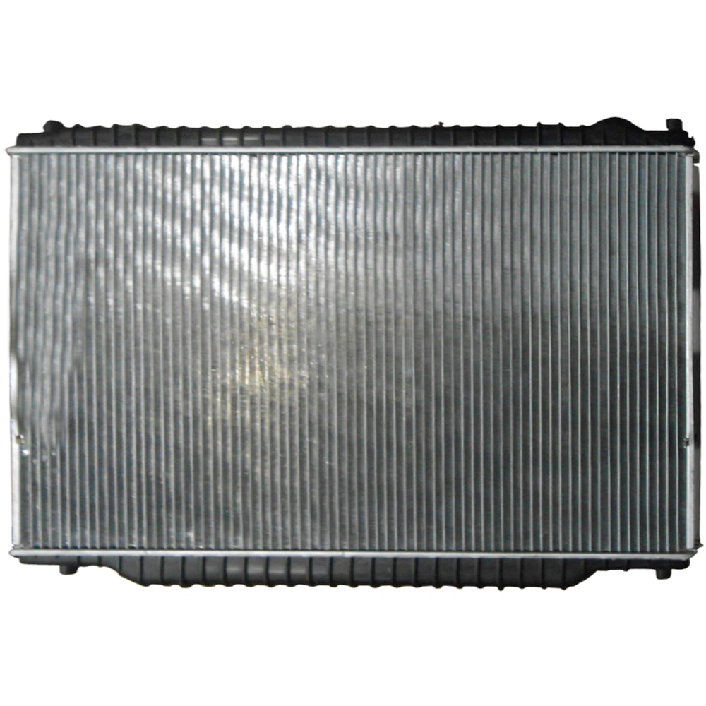 RADIADOR FORD F250/ F350/ F4000 1999 > F250 MWM 1999 A 2006/ GASOLINA 1998 A 2006/ MOTOR CUMMINS 1998 A 2008 - MAGNETI MARELLI