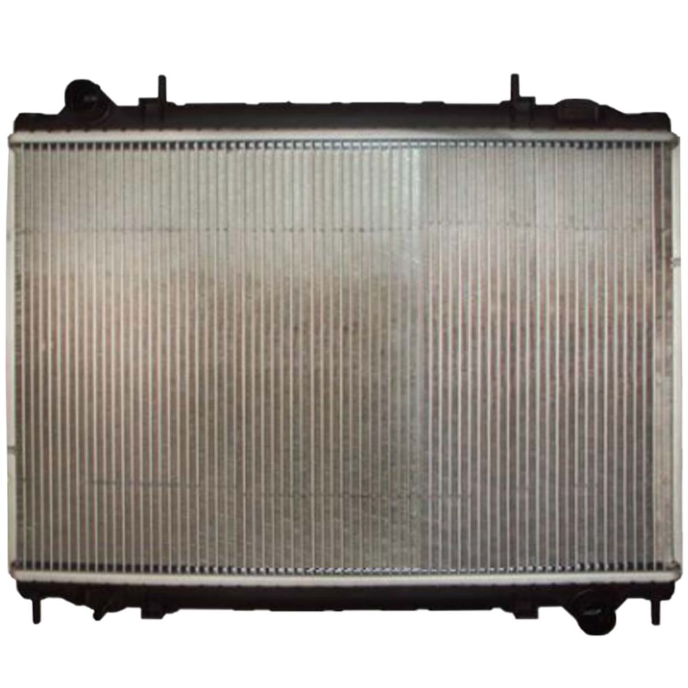 RADIADOR NISSAN FRONTIER / XTERRA 2.8 MWM 2002 EM DIANTE COM OU SEM AR - VALEO
